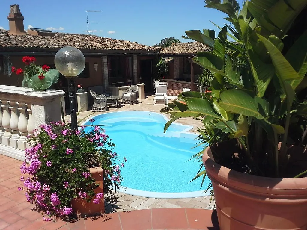 Relais Michelangelo Aparthotel Mostacciano