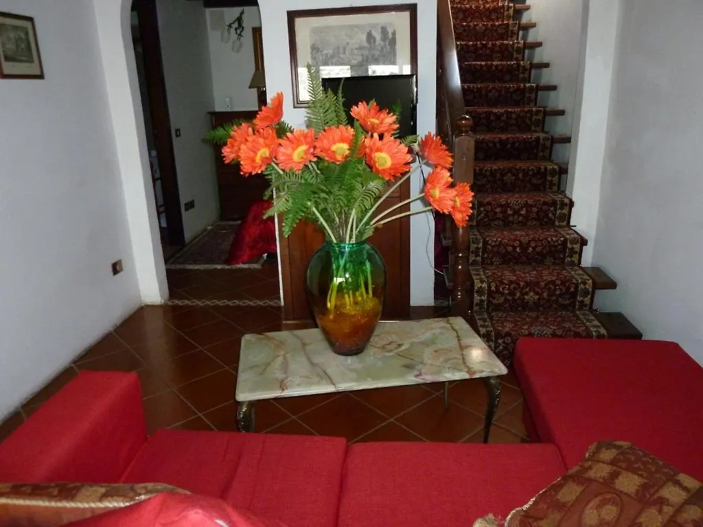 Relais Michelangelo Aparthotel Mostacciano